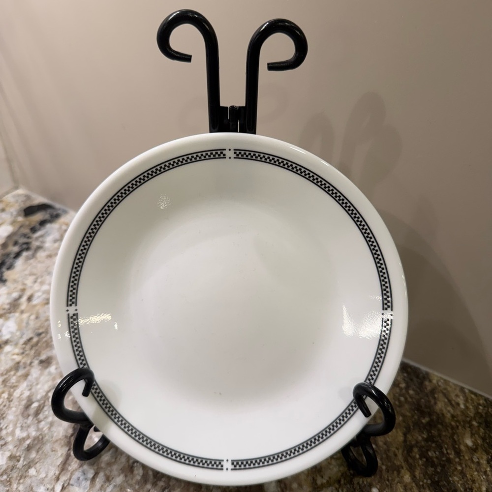 Corelle “Brasserie” Pattern 7” Salad/Dessert Plates